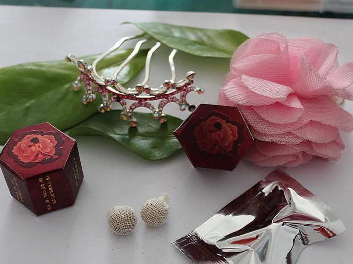 Көшедегі жалаңаш адамдар