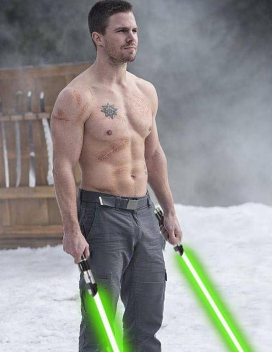 Stephen Amell Vucut Egzersiz