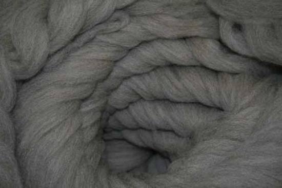 Жалғыз қалғанда жасырын камерада мастурбация Әпкеңді сиқыған порно көру