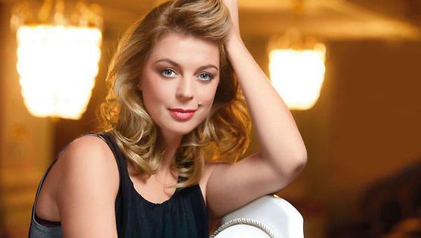 Itoatkor anal porno SSSRdagi VIP xotinlarning jinsiy hayoti (porno)