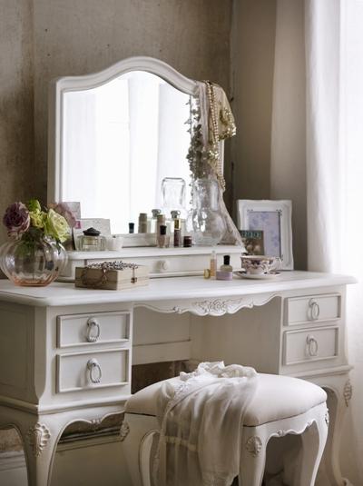 Meja Solek Dengan Cermin Pelbagai Pilihan