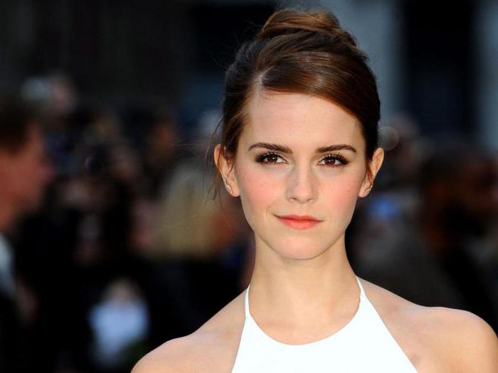 Үлкен кеуделі әдемі сексуалды қыздар