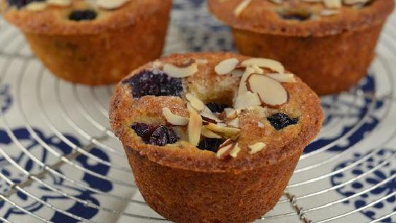 Орыс порносы: Немересі әжесін жұлқылайды