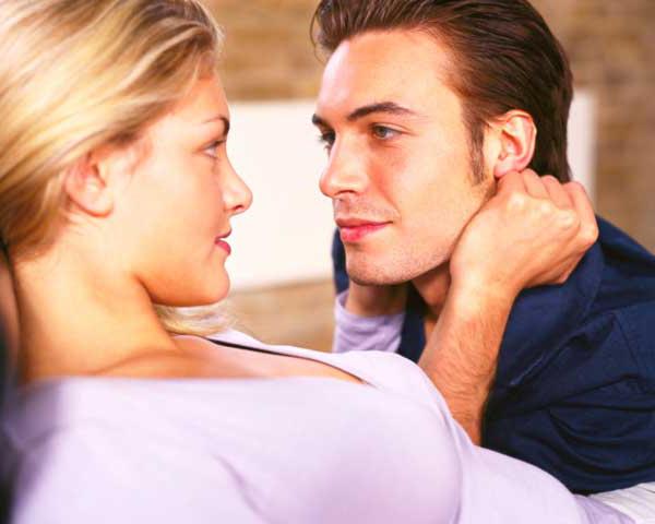 Бойжеткен досының мысығынан сперматозоидты жеуге мәжбүр.