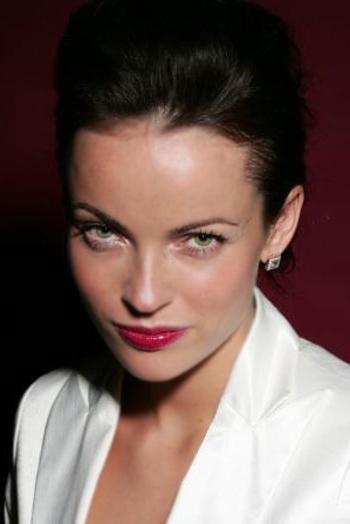 Yalangoch Makeeva n surati Hol futbolka porno video tanlovi