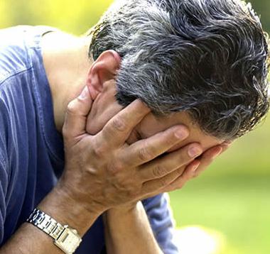 Қаралар оны ұстап алып, сүйреп кіргізді де, былғайды. Ангелина Валентинді онлайн көріңіз