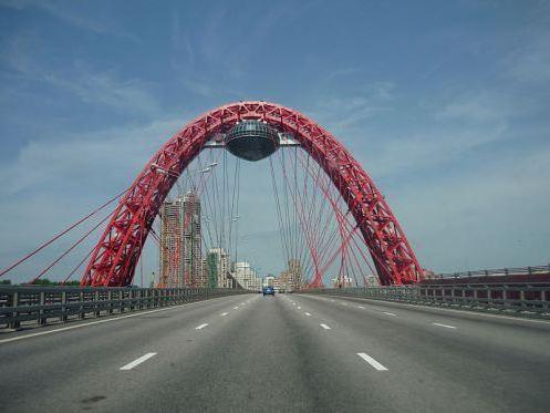 Жігіт төрт аяғымен тұрып, минет алады