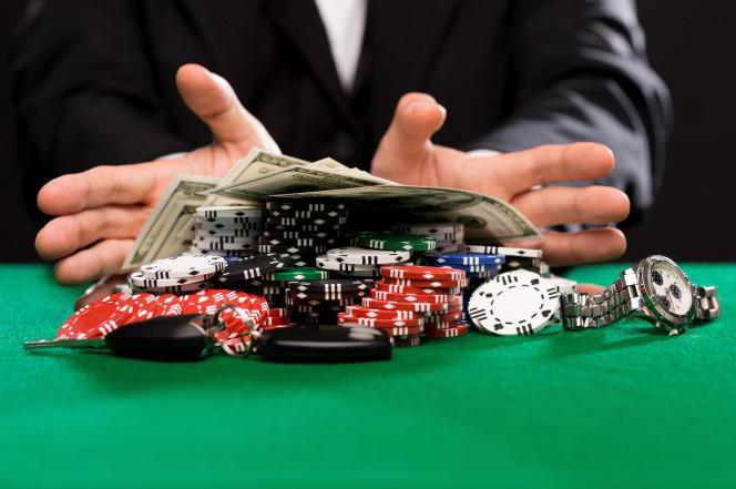 VKontakte karta oyinlari bepul poker uyasi mashinalarini yuklab oling