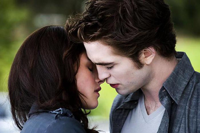 Filmas Twilight Saga New Moon Aktoriai Vaidmenys Sklypas Atsiliepimai Ir įvertinimai