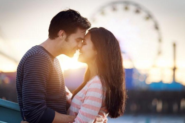 Lezbiyen oyoq fetishi nima? Lezbiyen oyoq fetishi nima?