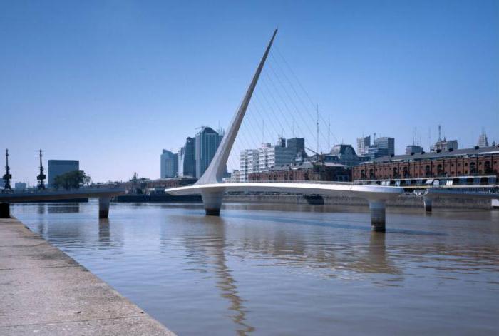 Порно кастингтегі жетілген әйел